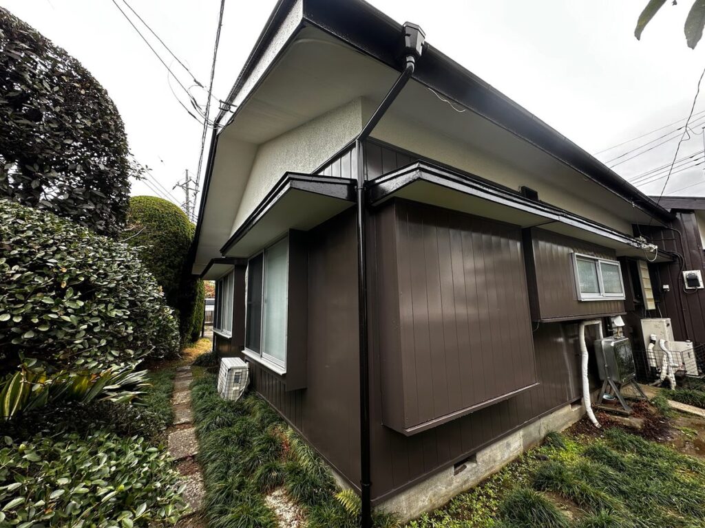阿見町 外壁塗装 施工完了（庭側）