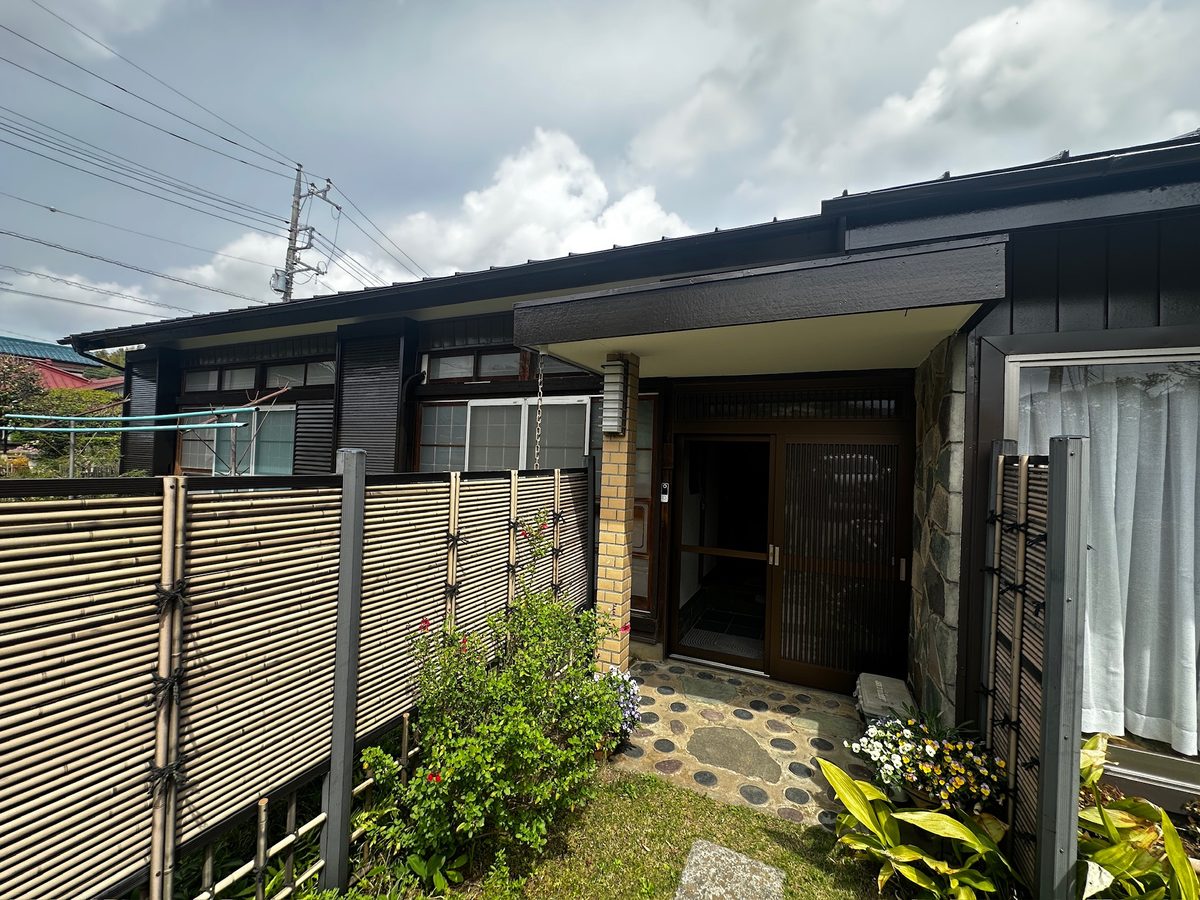 阿見町 築40年 平屋の和風住宅 トタン外壁・屋根塗装の事例 施工後
