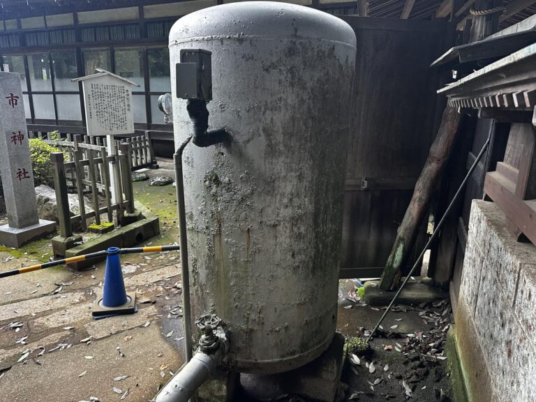 施工前の受水タンク（側面）