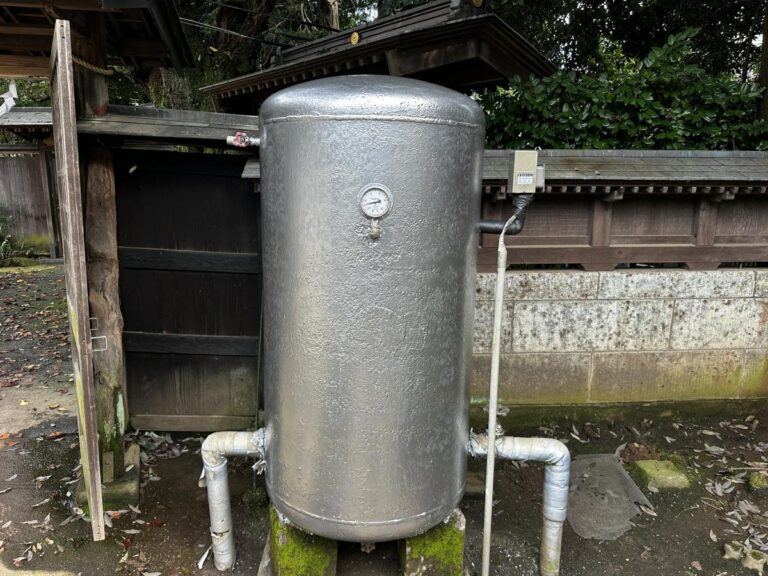 塗装後の受水タンク（正面）