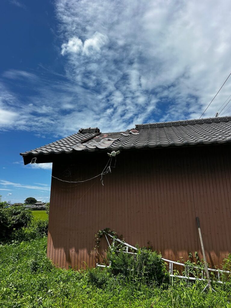 施工前の納屋の屋根