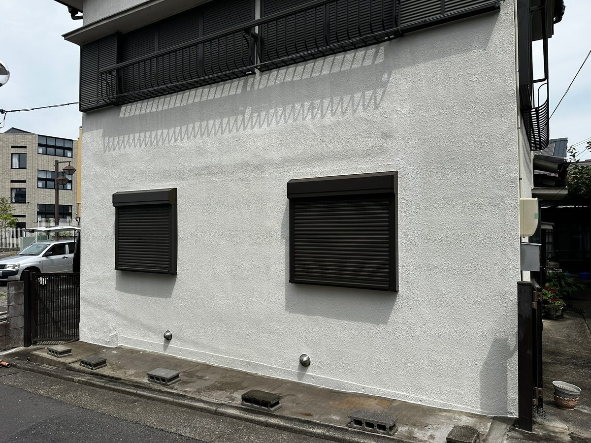 水戸市 シャッター付き窓交換 外壁塗装 施工完了（外壁）