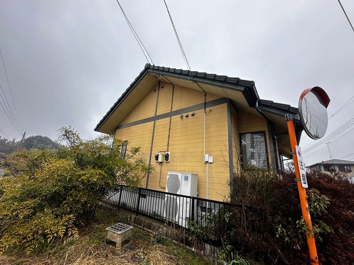 水戸市 外壁塗装・屋根塗装 施工前（側面）
