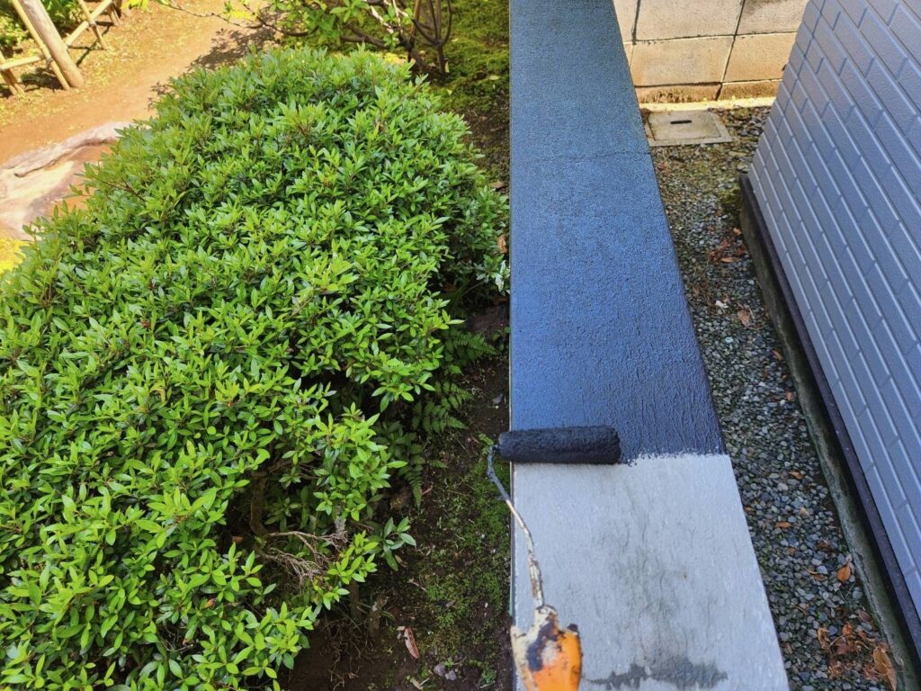 土浦市 外壁塗装 塀 笠木 中塗り
