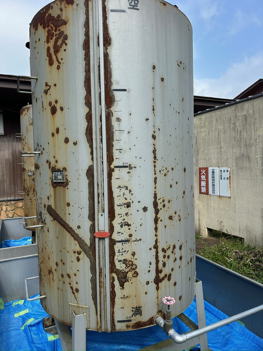 つくば市 貯水タンク塗装 施工前(錆の状態)