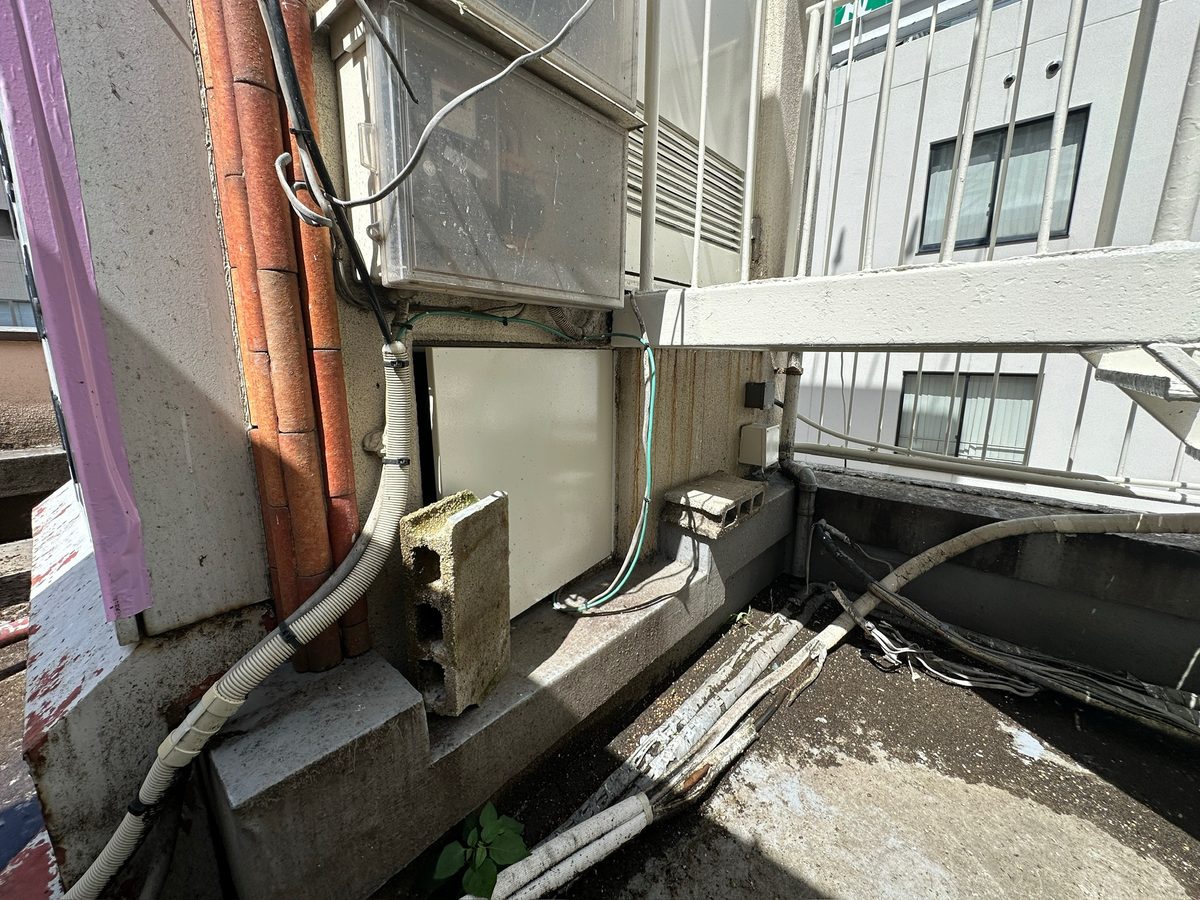 土浦市 屋上防水・鉄部塗装 現地調査（配管まわり）