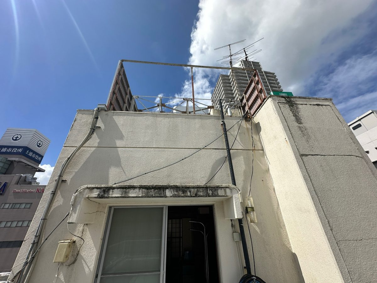 土浦市 屋上防水・鉄部塗装 現地調査（塔屋前）