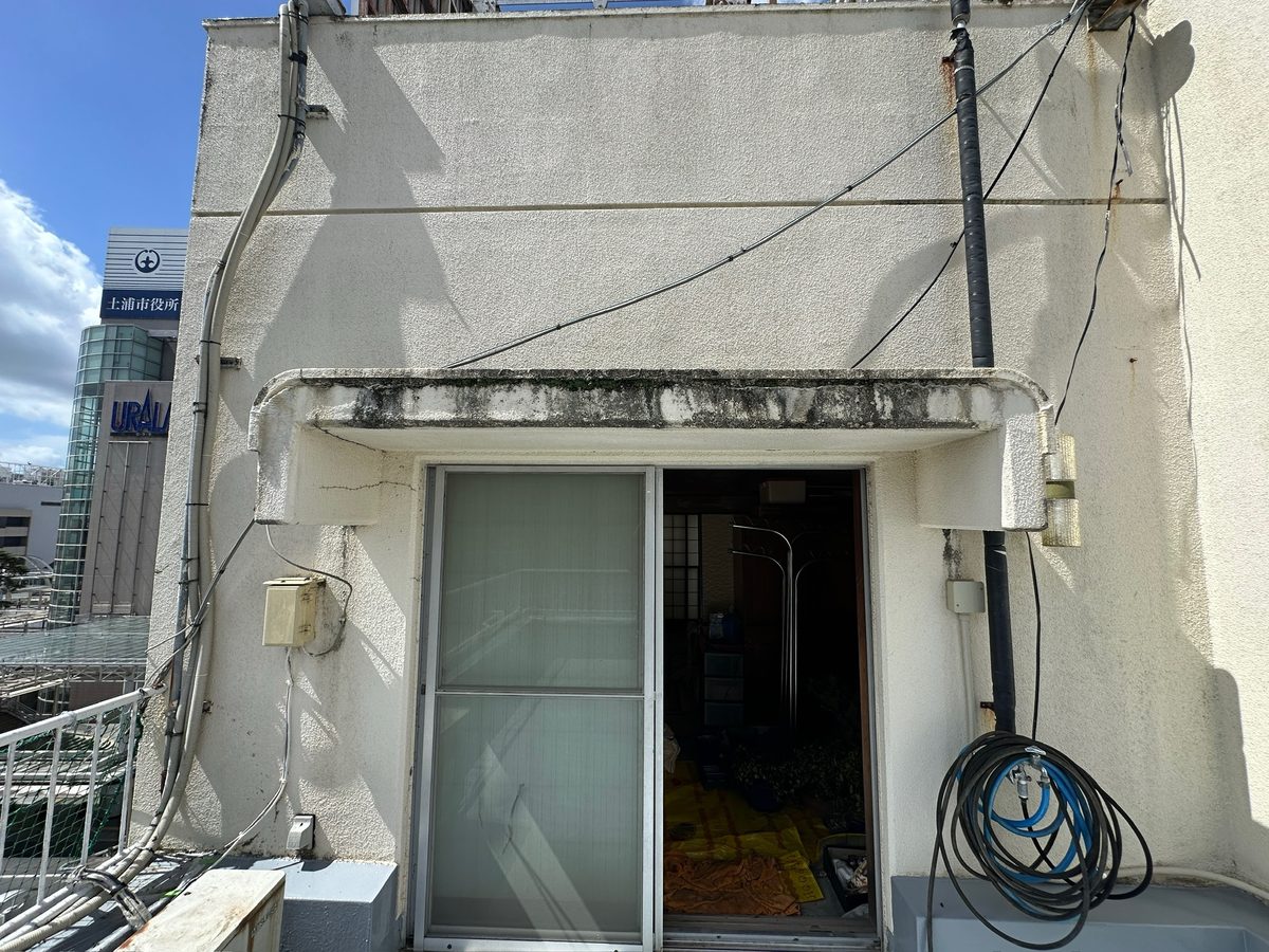 土浦市 屋上防水・鉄部塗装 現地調査（塔屋前）