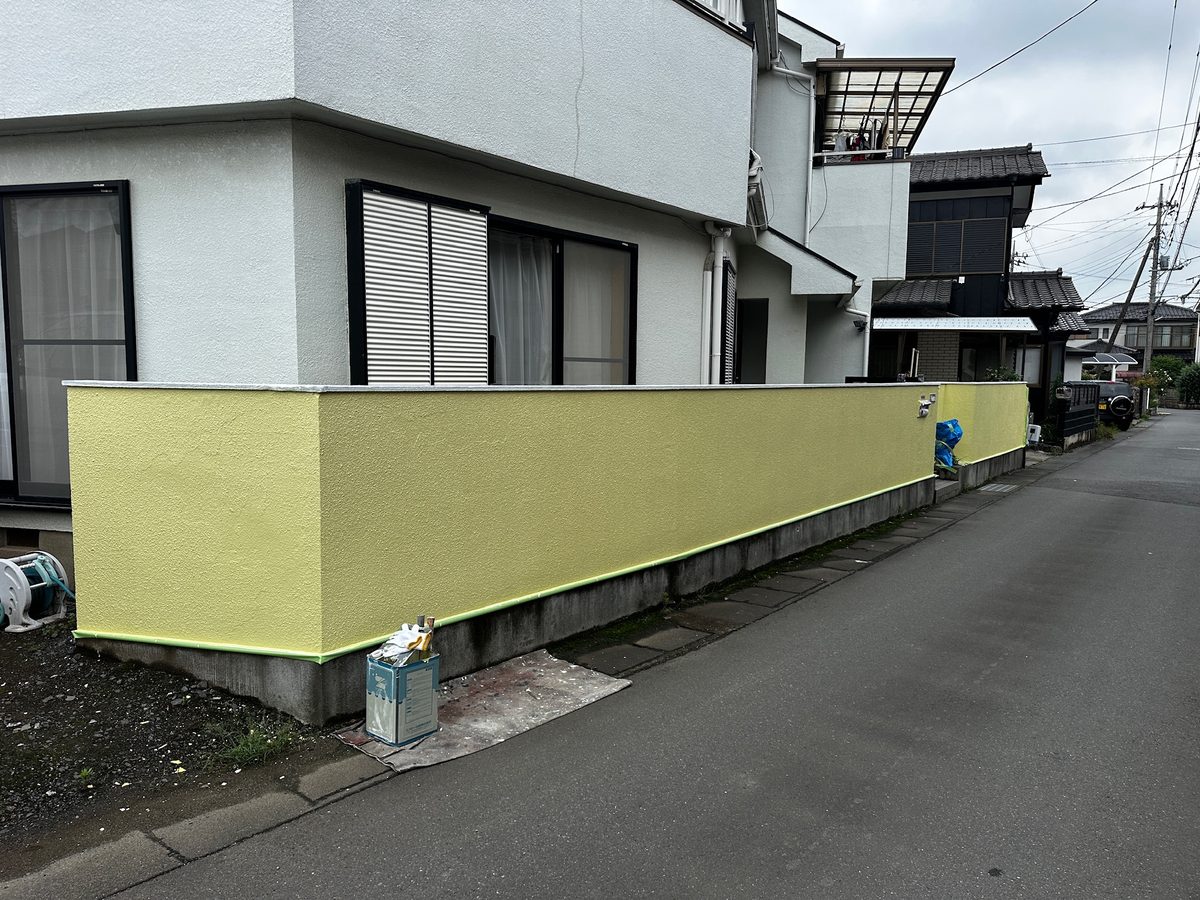 土浦市 外塀塗装 中塗り