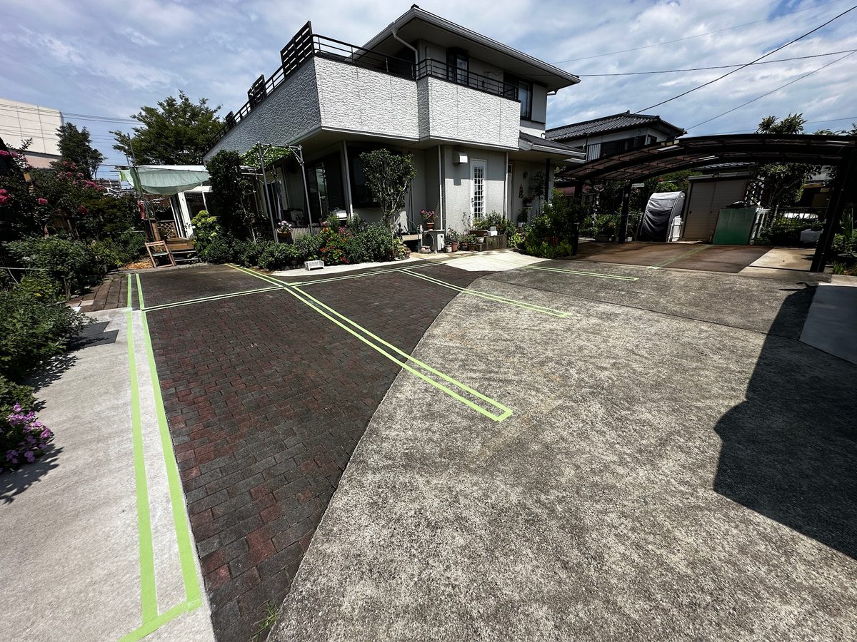 土浦市 駐車場の区画線（ライン引き）事例 施工の様子