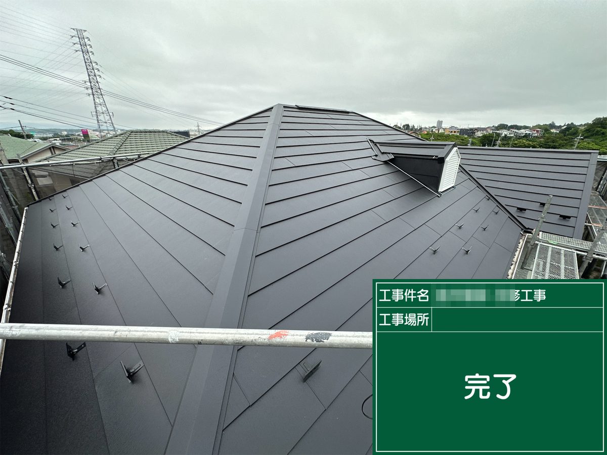 土浦市 屋根カバー工法・外壁塗装 屋根 完了（ドローン）
